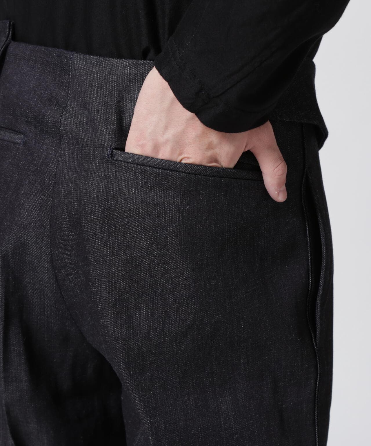 b04be5e0-bc6a-56ed-9880-9beaff0eb817_Image