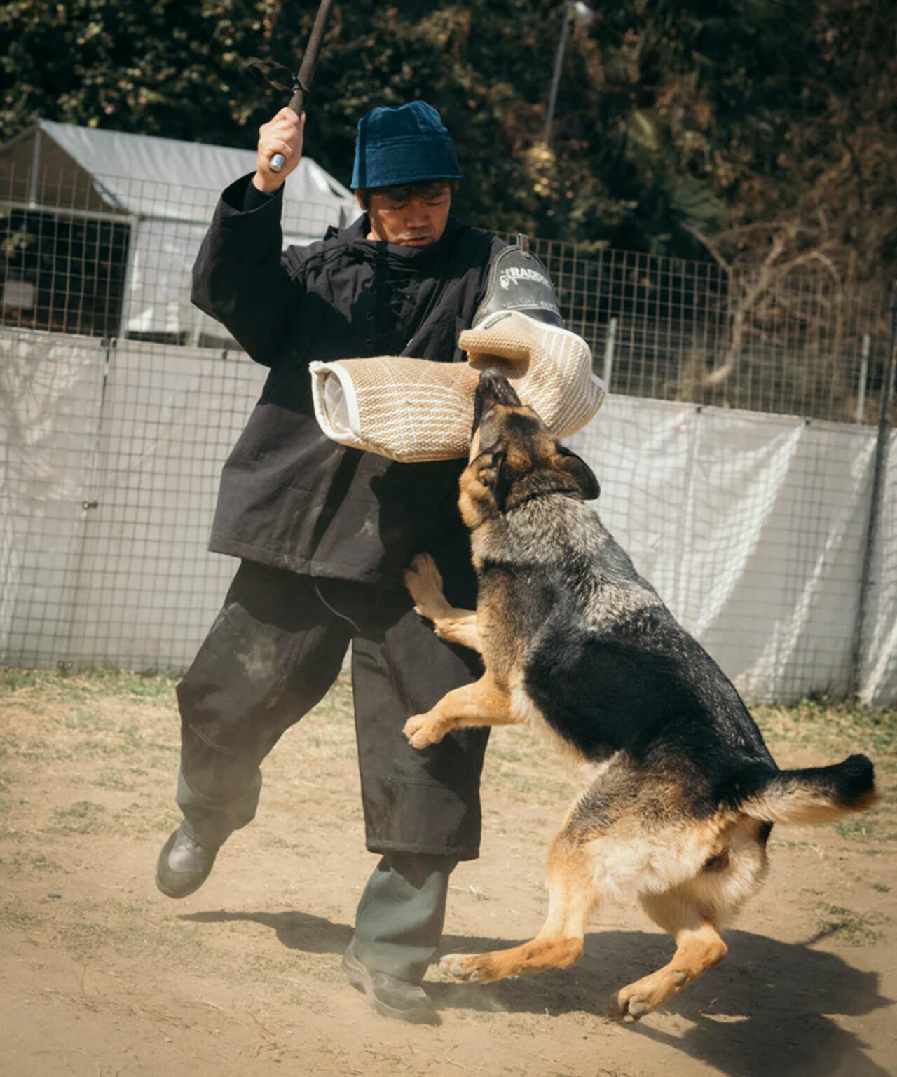 THOUSANDS/サウザンズ/WAXED WEATHER PARKA