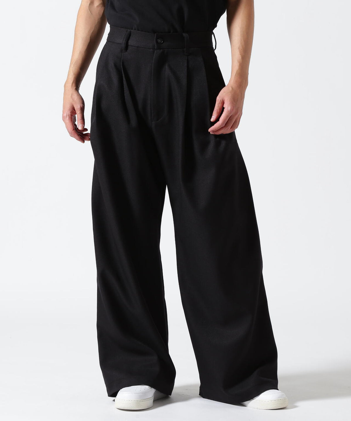 Toironier/トワロニエ/STA-P 2Tuck Side Tuck Pants | GARDEN 