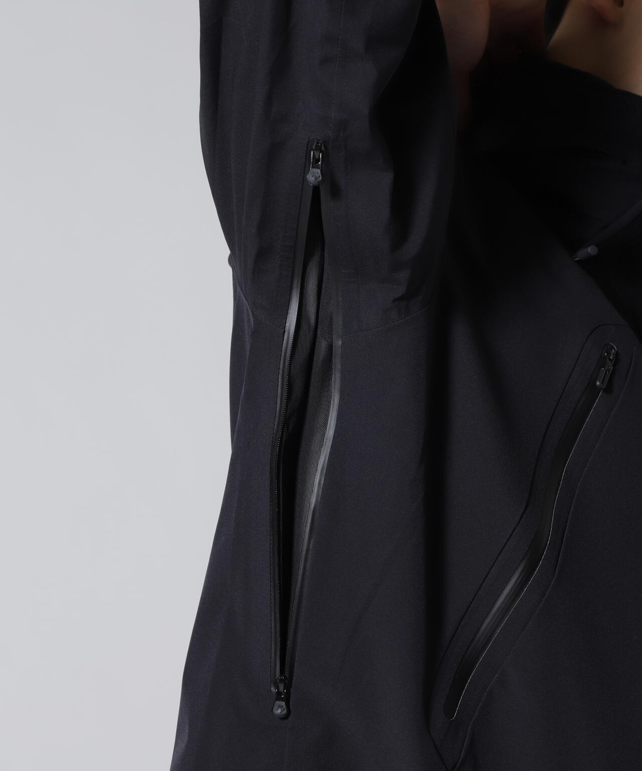 DESCENTE ALLTERRAIN/デサントオルテライン/HARD SHELL JACKET ”CREAS