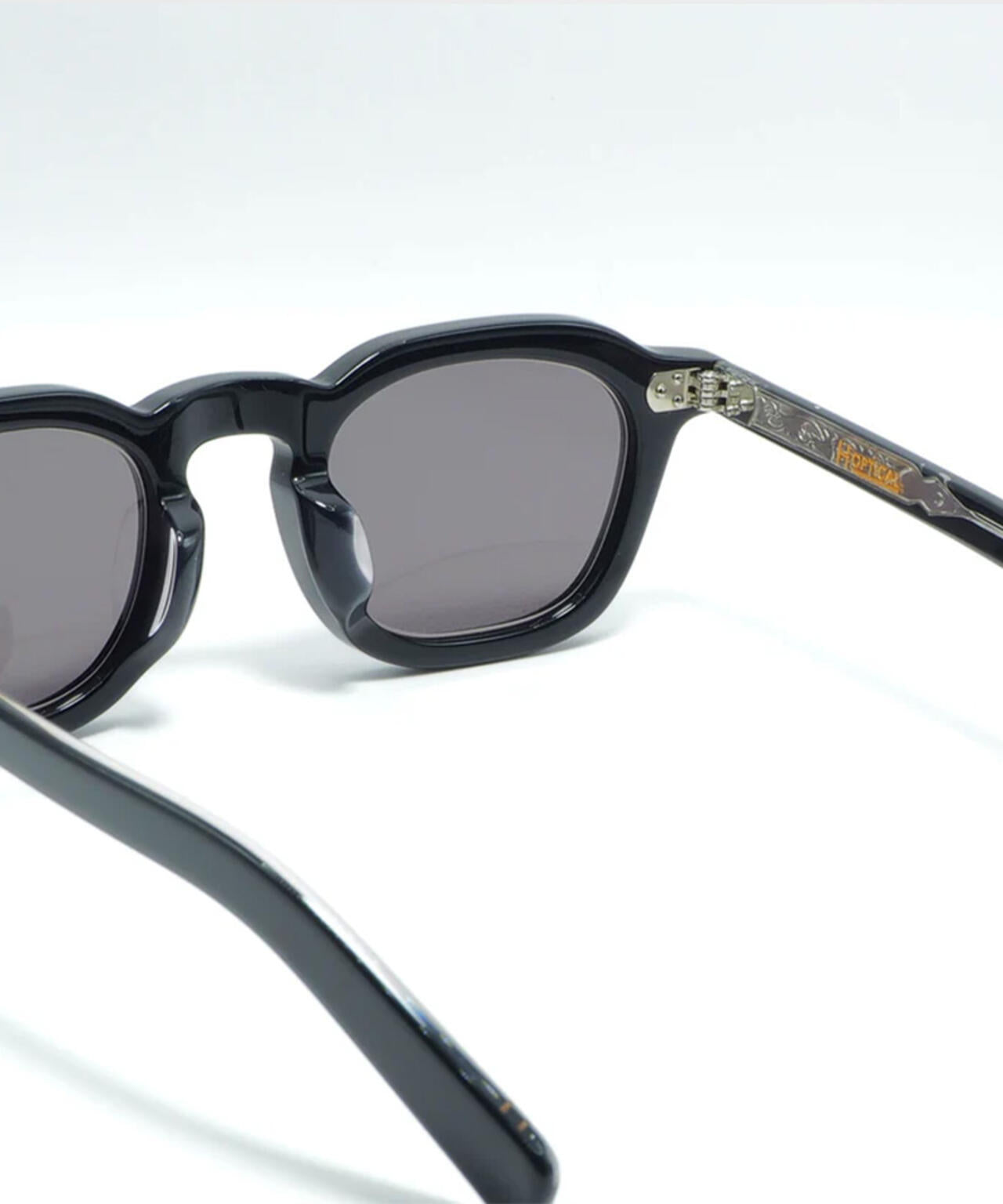 新品未使用 H OPTICAL ブラック サングラス モデル09 7886970217-110_MAIN.jpg?v=