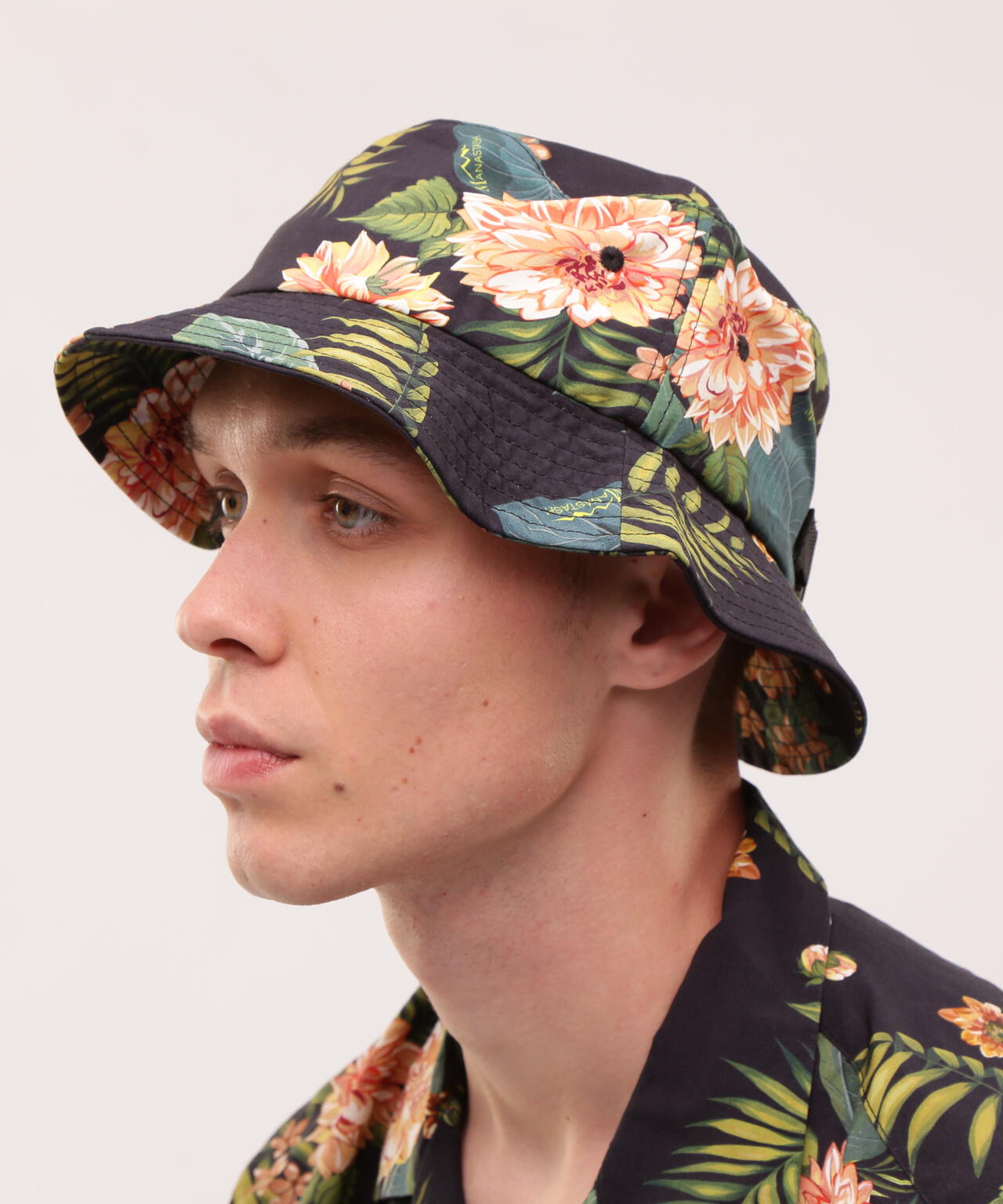 MANASTASH マナスタッシュ 耐水 撥水 スノボ スキー ウェア L MANASTASH マナスタッシュ 耐水 撥水 スノボ スキー ウェア L