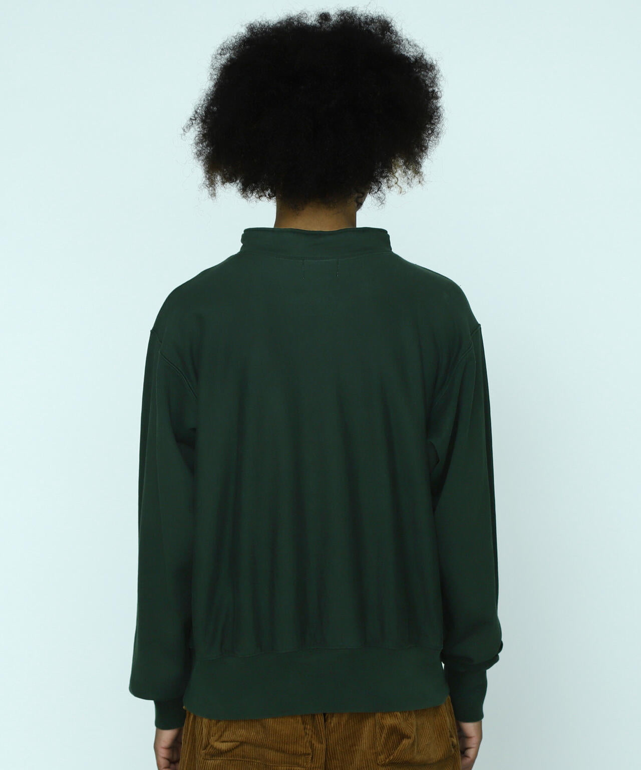 mana＆hii  です。 MANASTASH/マナスタッシュ/COLLEGE LOGO STAND COLLAR SWEAT