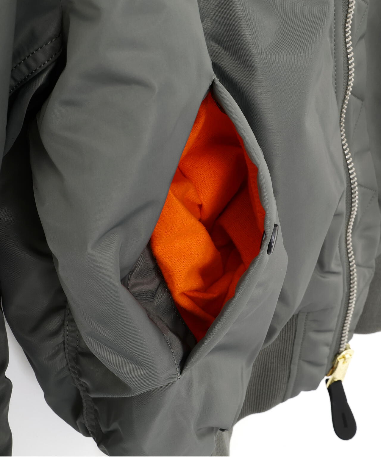 B-15 FLIGHT JACKET - MOONLOID EXCLUSIVE | Alpha Industries