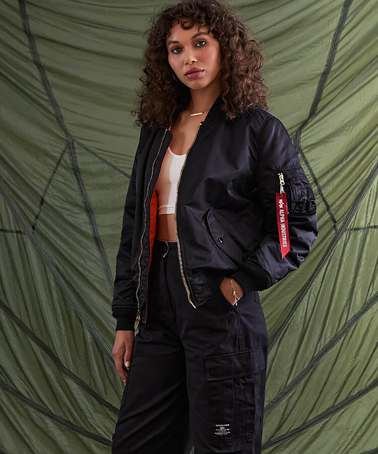 MA-1 W | Alpha Industries（アルファ インダストリーズ） ｜【公式