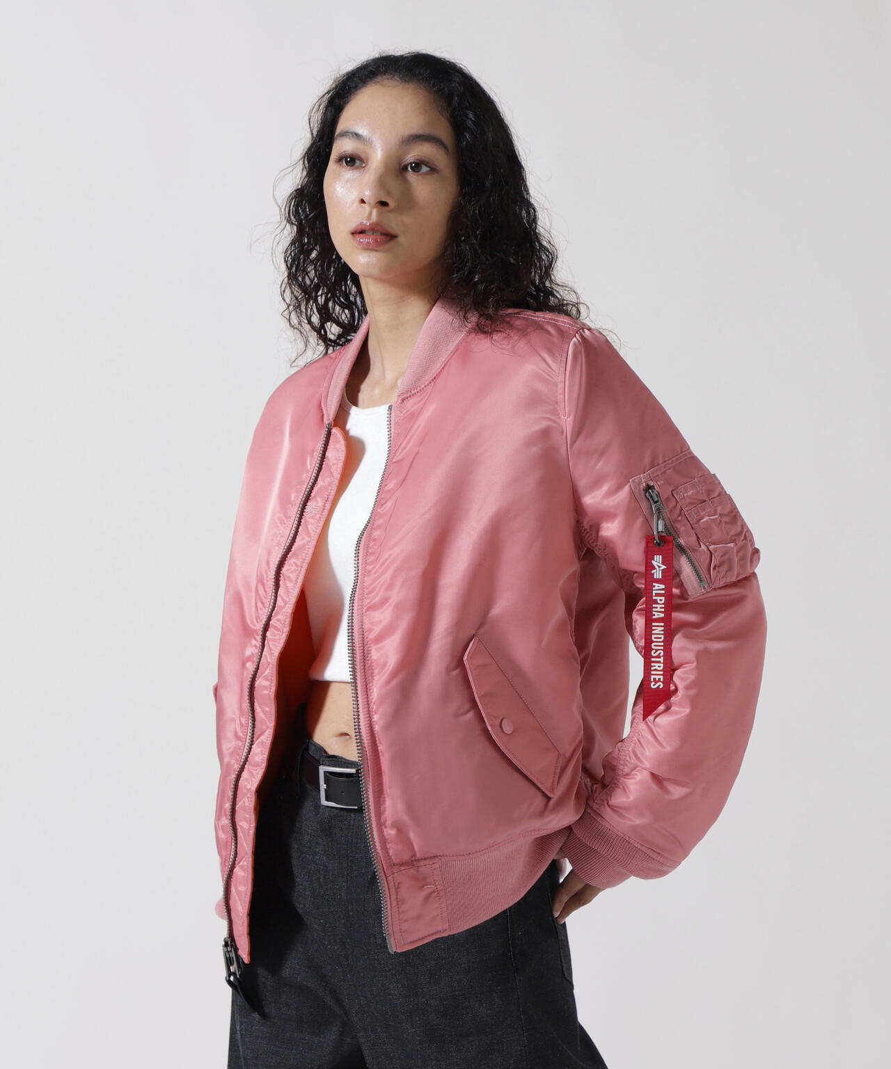 MA-1 W | Alpha Industries（アルファ インダストリーズ） ｜【公式