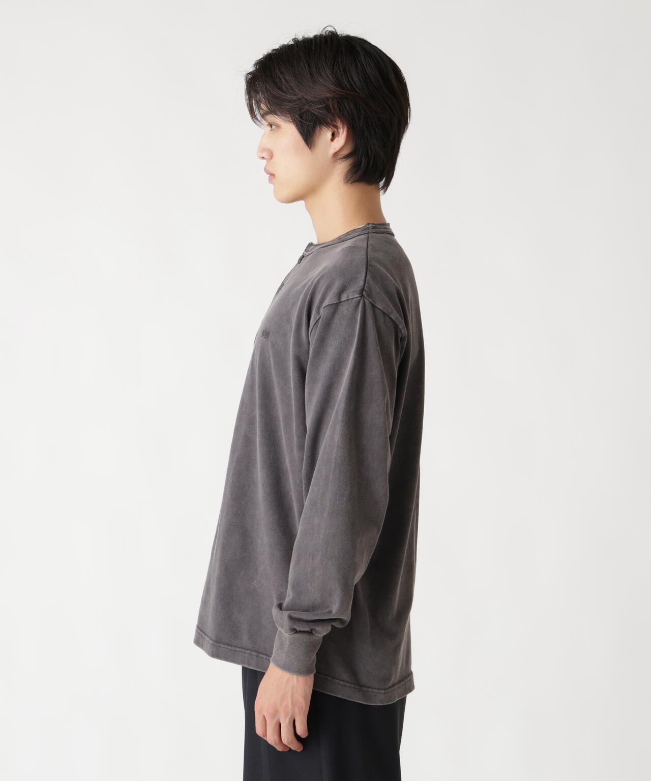 SNOW WASH LS HENLEY NECK T-SHIRT