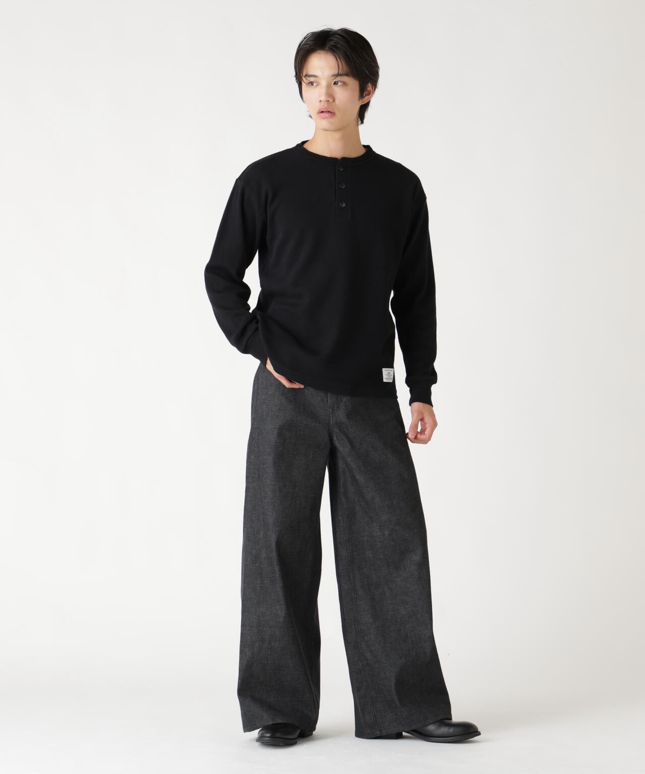 HONEYCOMB WAFFLE LS HENLEY NECK T-SHIRT