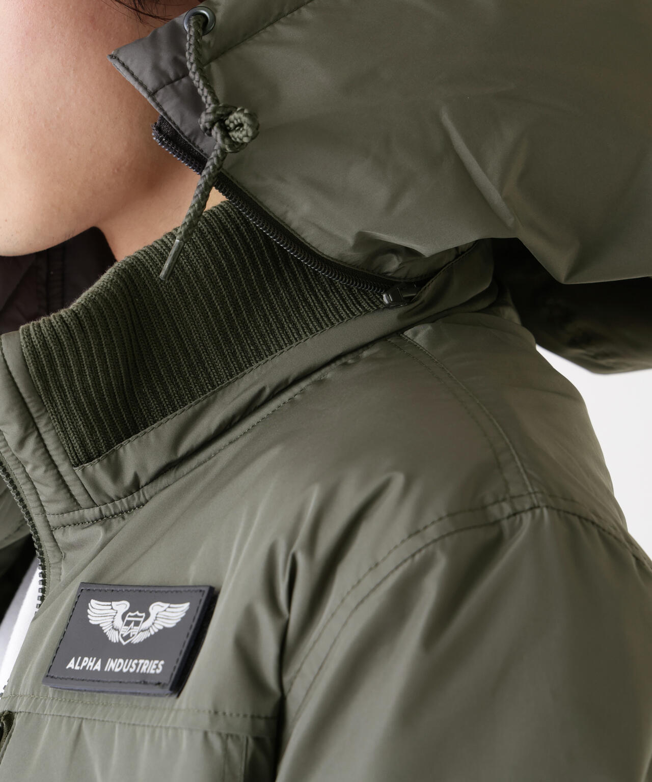 PATCHED HOODED RIB FLIGHT JACKET | Alpha Industries（アルファ