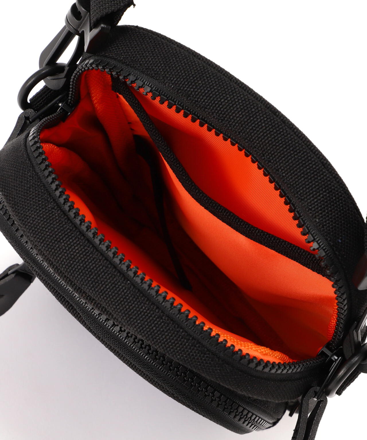 ✧ページ Label Messenger Bag S | Alpha Industries（アルファ