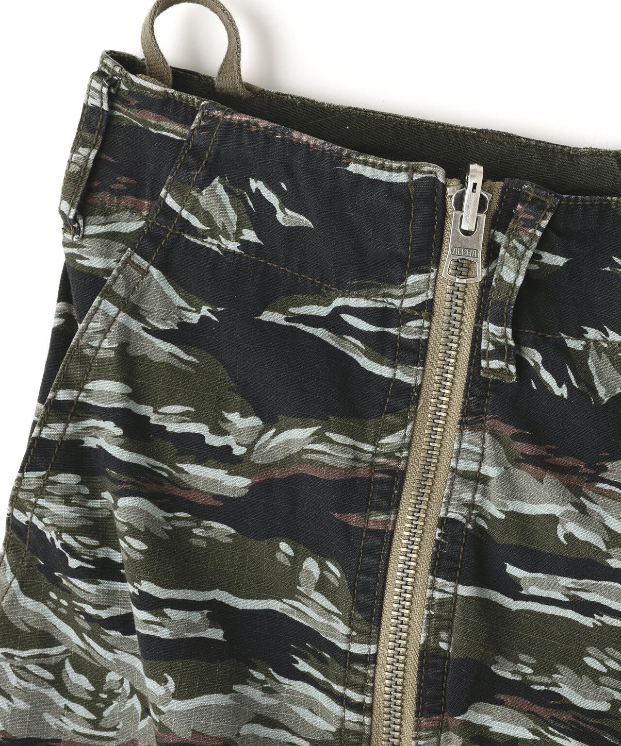 beautiful people × Alpha｜double-end camouflage cargo pants