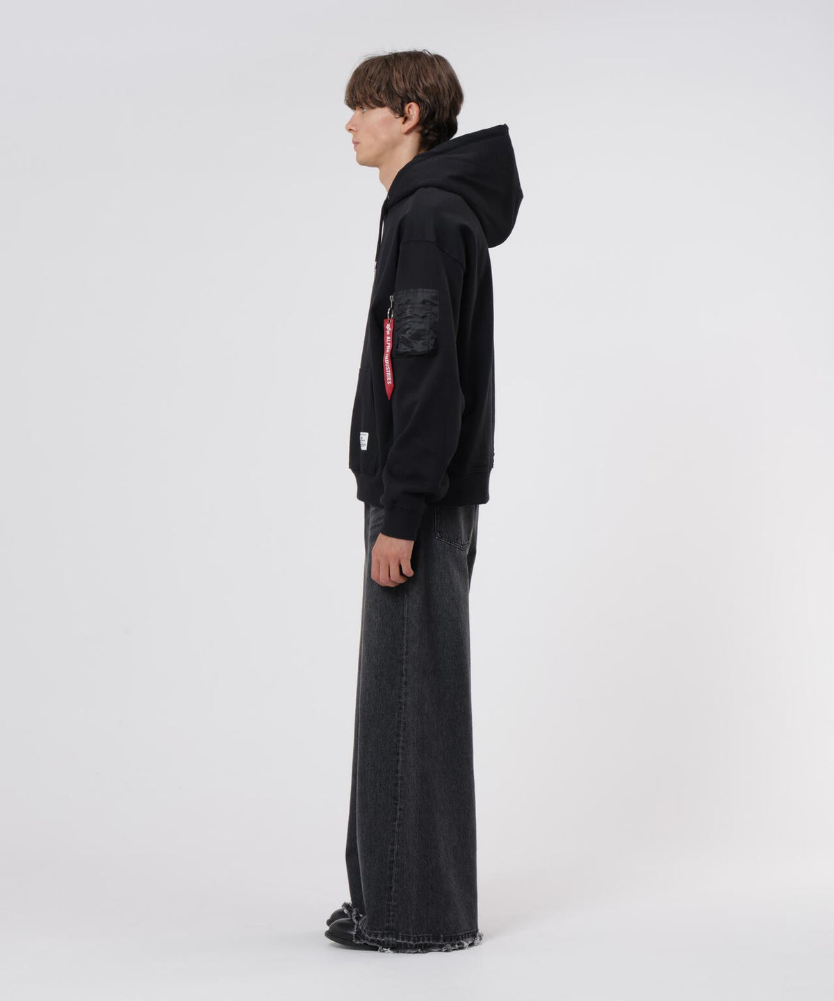 187cm C:80 W:70 H:91 着用サイズ：L