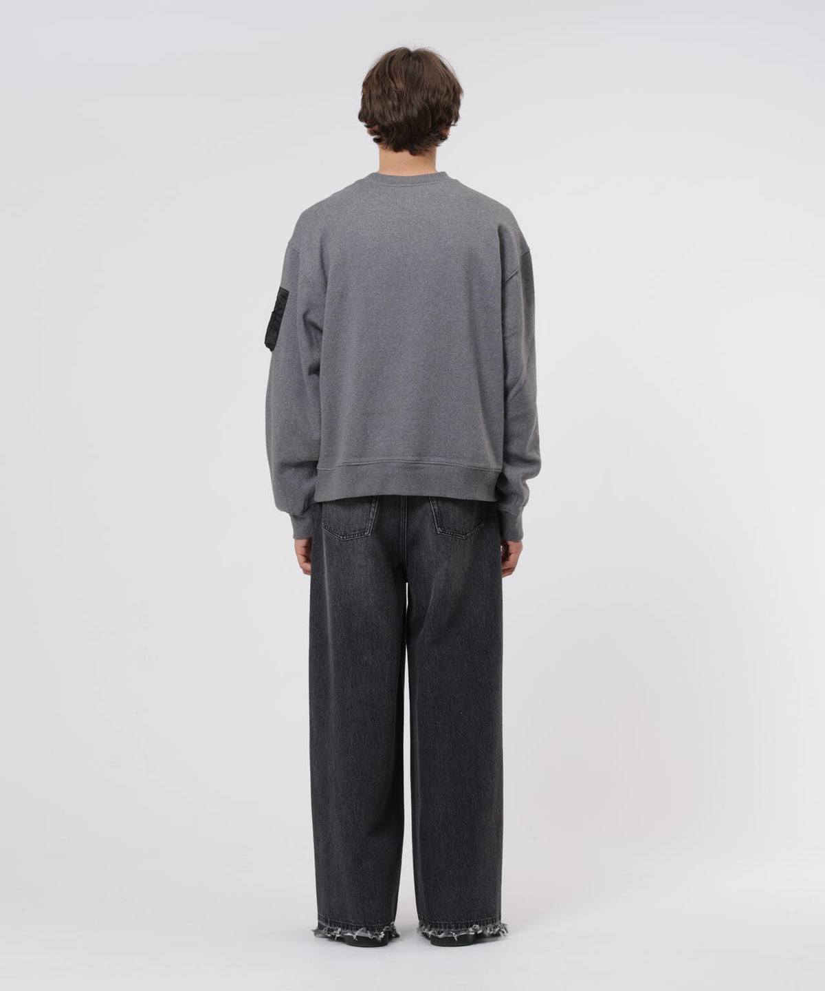 187cm C:80 W:70 H:91 着用サイズ：L