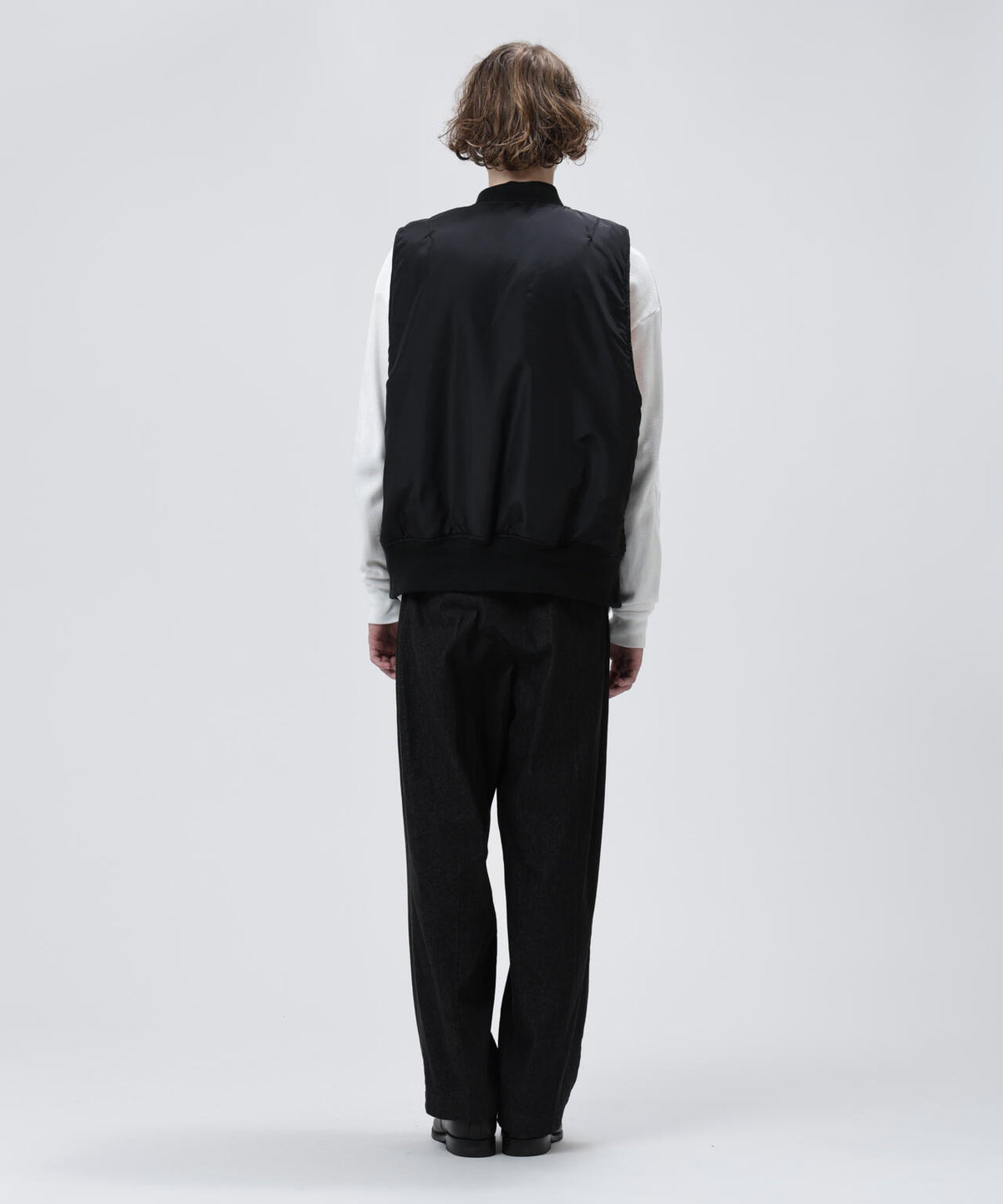 187cm C:83 W:66 H:85.5 着用サイズ：L