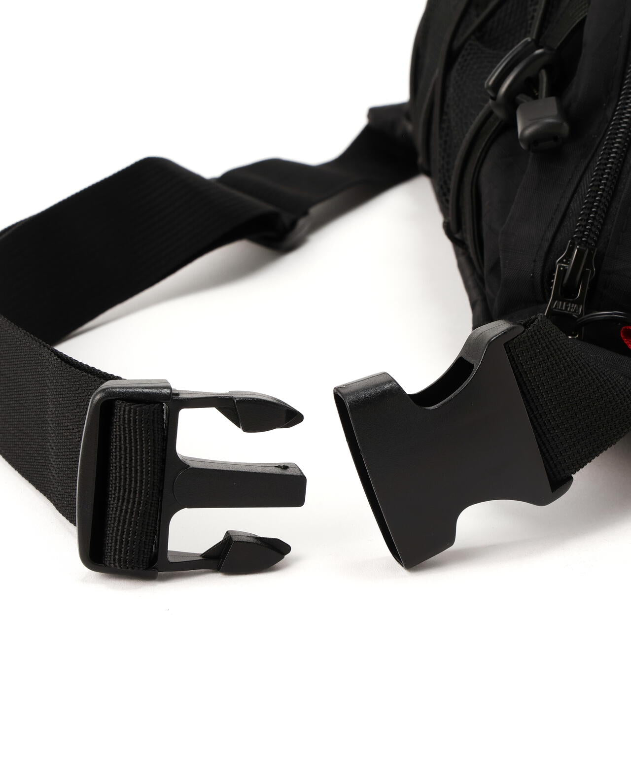 COMBAT WAIST BAG | Alpha Industries（アルファ インダストリーズ